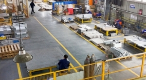 通讯机房换新柜，为何偏爱模块化武汉钣金控制柜？